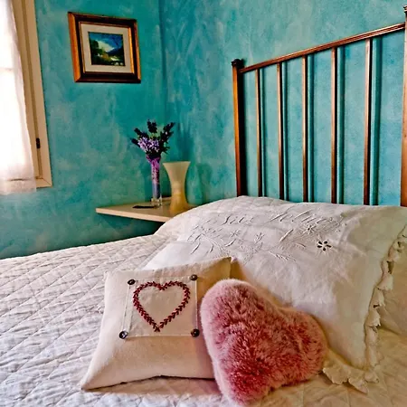 Casina Botinaccio By Mmega * Villanova (Tuscany)